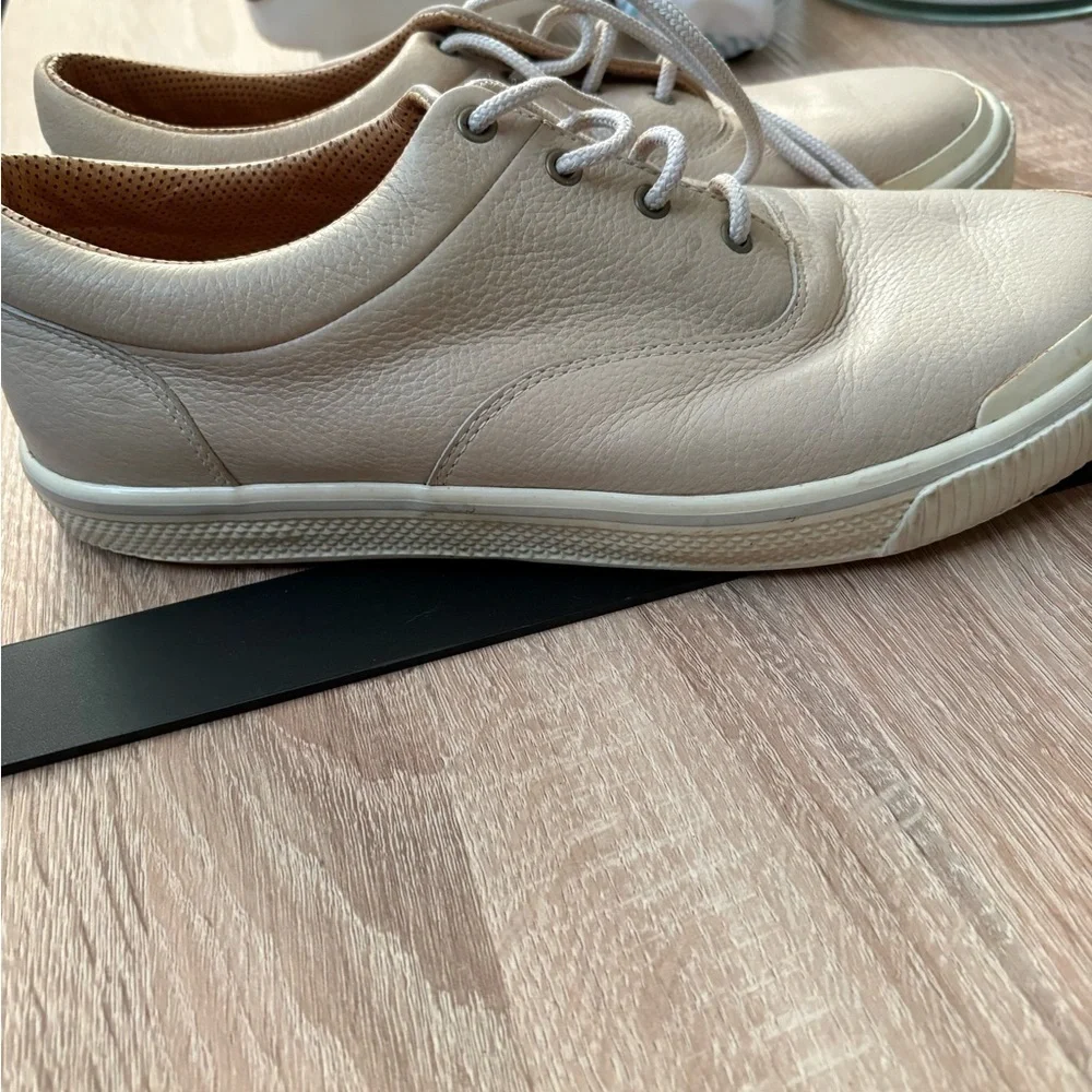Johnston & Murphy Anders Perfed U-Throat color beige full grain size 12